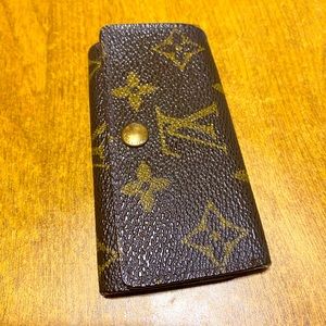 Authentic Louis Vuitton Key Case ( Project )